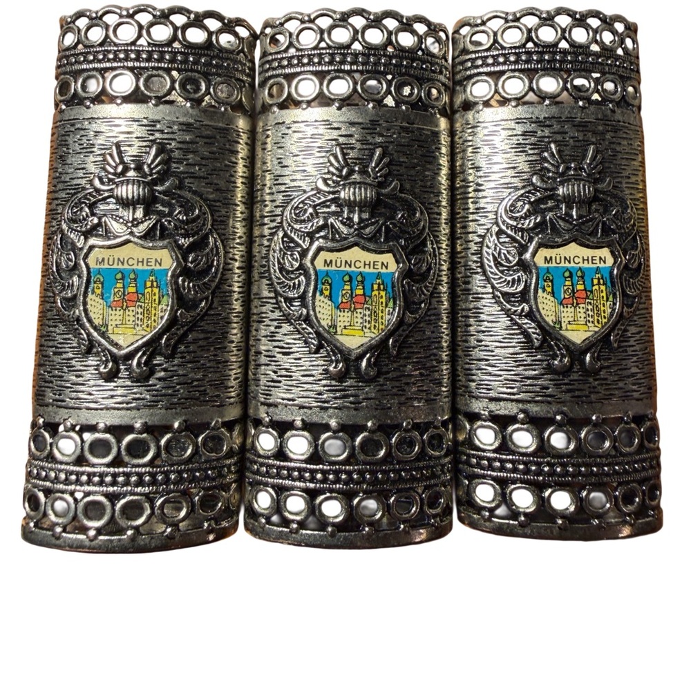 Munchen Crest Silver-Tone Bic Lighter Case .  Set of 3